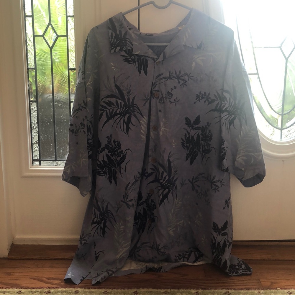 Silk tommy Bahama Hawaiian shirt